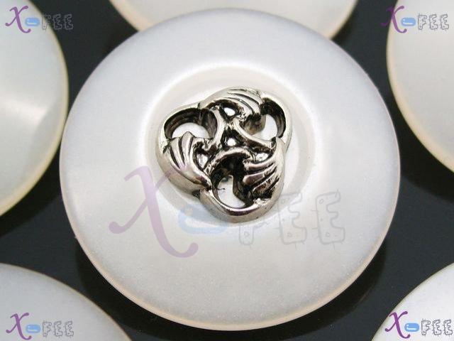 nkpf00643 Modish Wholesale 6pcs Abstraction Unique Resin Buttons 1